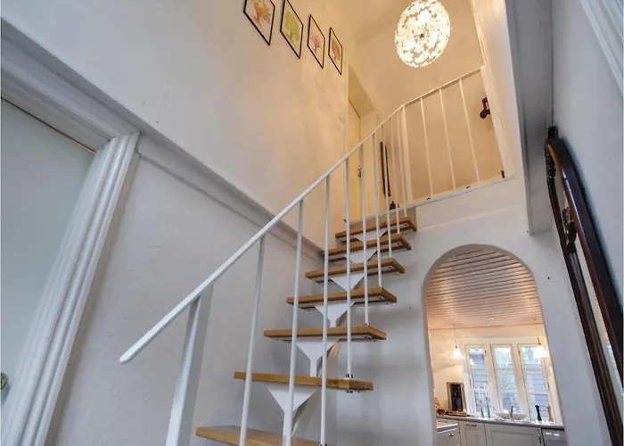 Three-bedroom In Højer