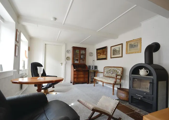 Casa de Férias Three-bedroom In Højer