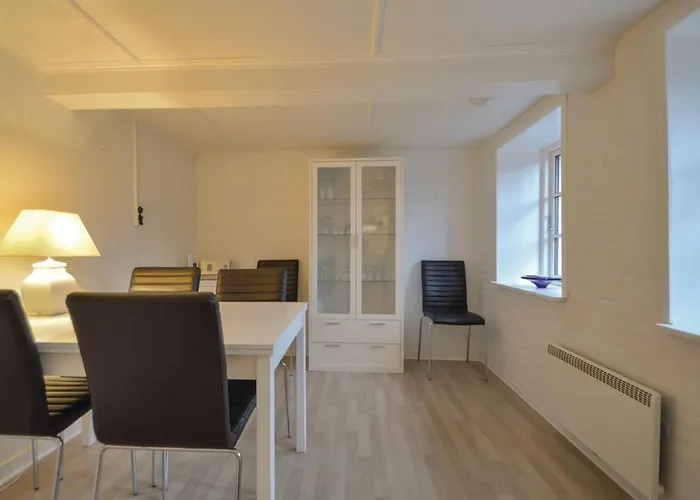 Three-bedroom In * Hojer