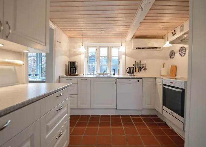 Casa de Férias Three-bedroom In Højer
